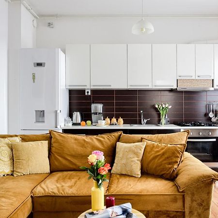 Ari - Ared Luxurious Apartments With Balcony & Free Parking Arad Ngoại thất bức ảnh