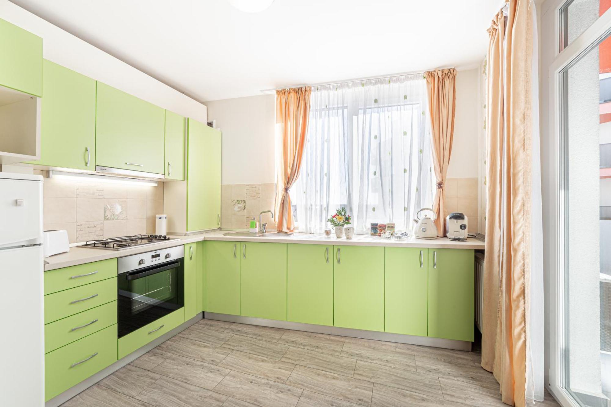 Ari - Ared Luxurious Apartments With Balcony & Free Parking Arad Ngoại thất bức ảnh