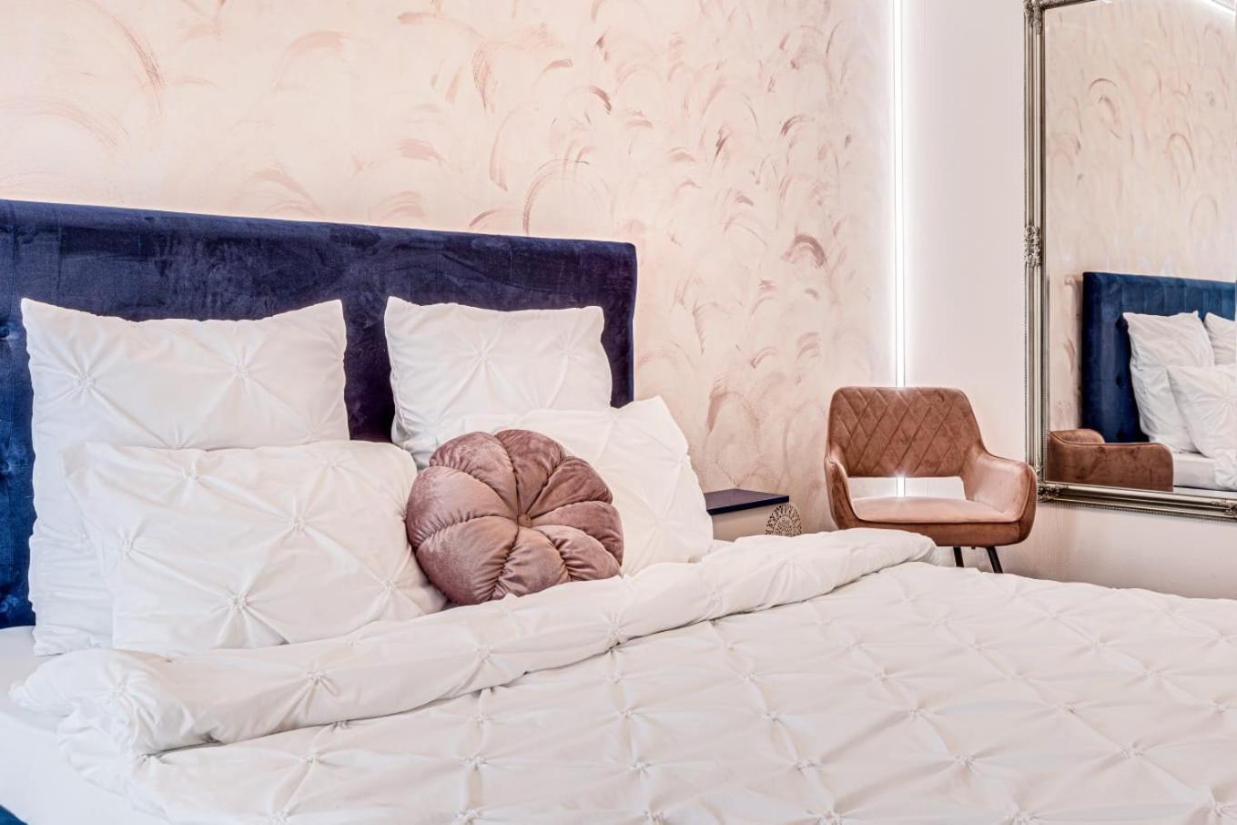 Ari - Ared Luxurious Apartments With Balcony & Free Parking Arad Ngoại thất bức ảnh