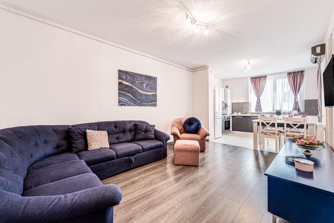 Ari - Ared Luxurious Apartments With Balcony & Free Parking Arad Ngoại thất bức ảnh